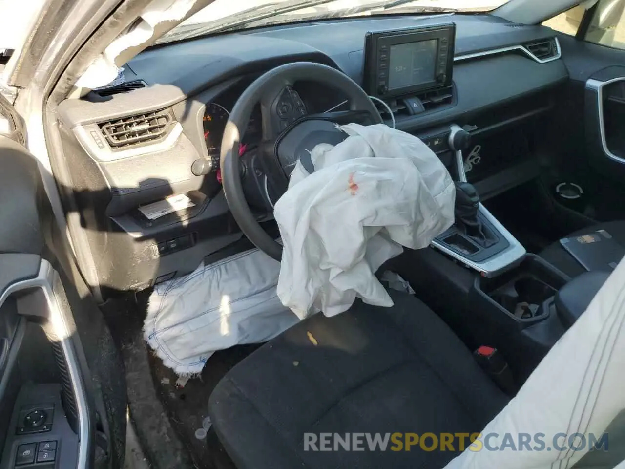 8 fotografías del automóvil dañado JTMH1RFV2KD500065 TOYOTA RAV4 2019