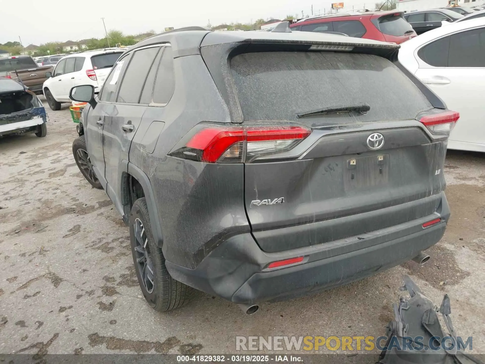 3 fotografías del automóvil dañado JTMH1RFV3KD501628 TOYOTA RAV4 2019
