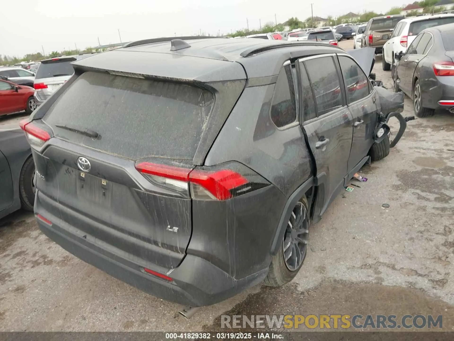 4 fotografías del automóvil dañado JTMH1RFV3KD501628 TOYOTA RAV4 2019