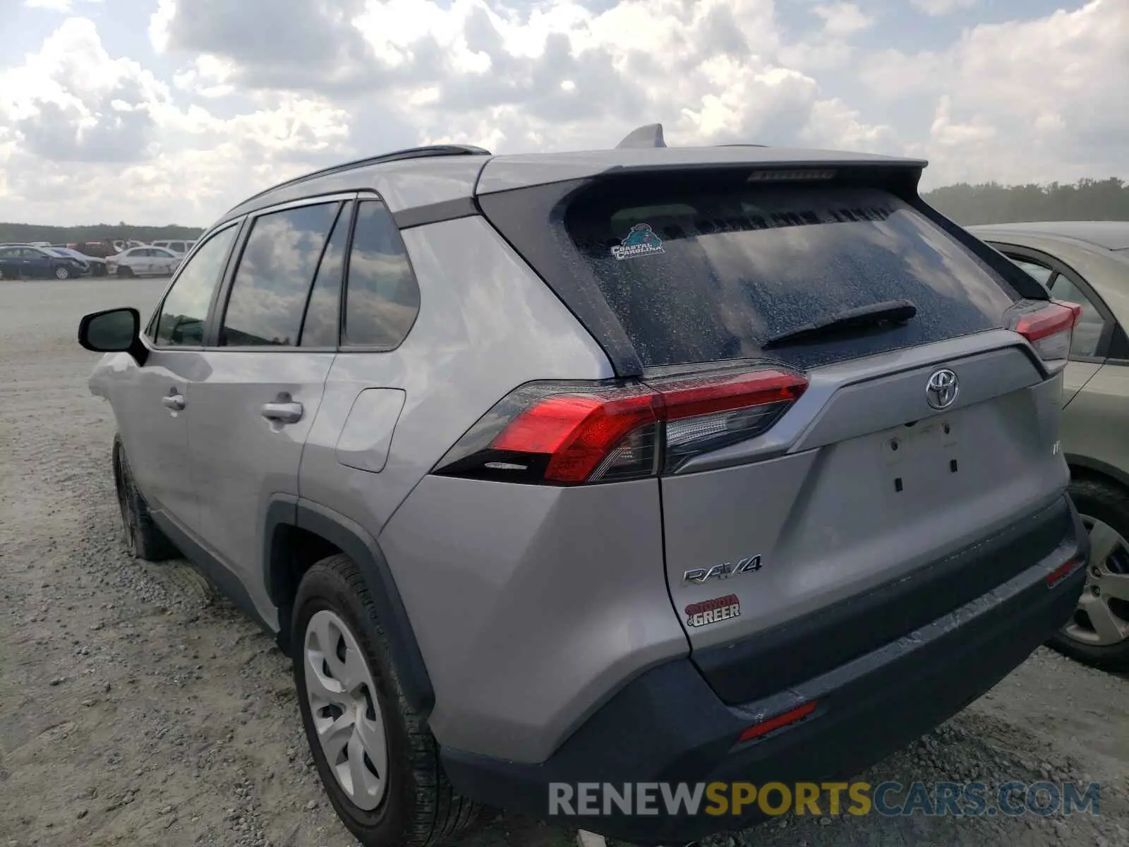 3 fotografías del automóvil dañado JTMH1RFV4KJ006839 TOYOTA RAV4 2019