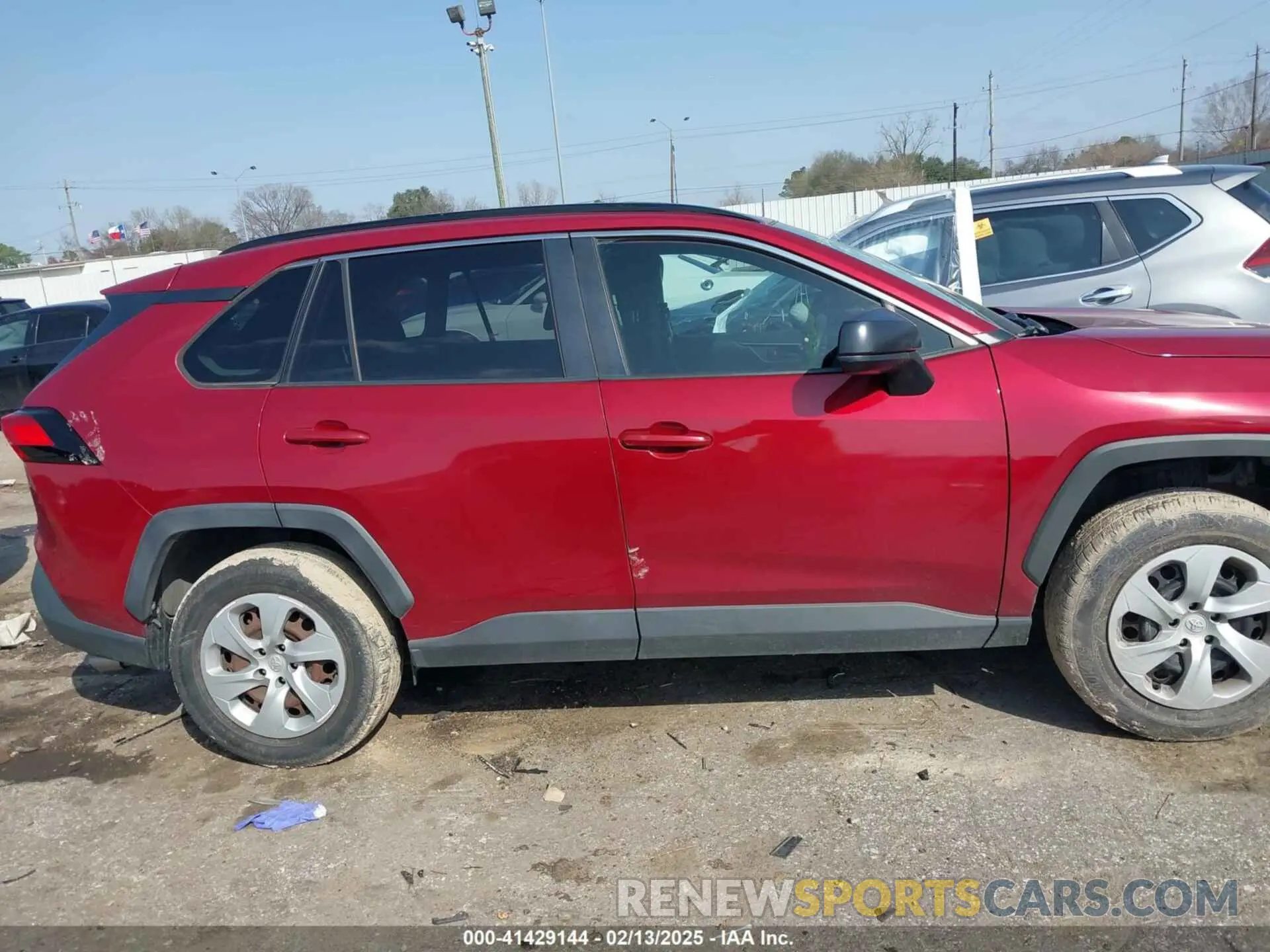 13 fotografías del automóvil dañado JTMH1RFV4KJ010972 TOYOTA RAV4 2019