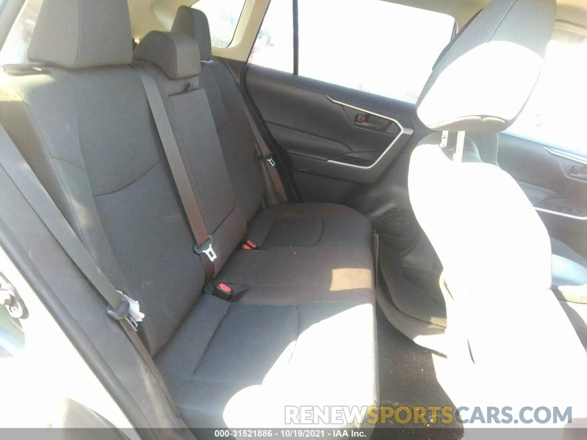 8 fotografías del automóvil dañado JTMH1RFV5KD024166 TOYOTA RAV4 2019
