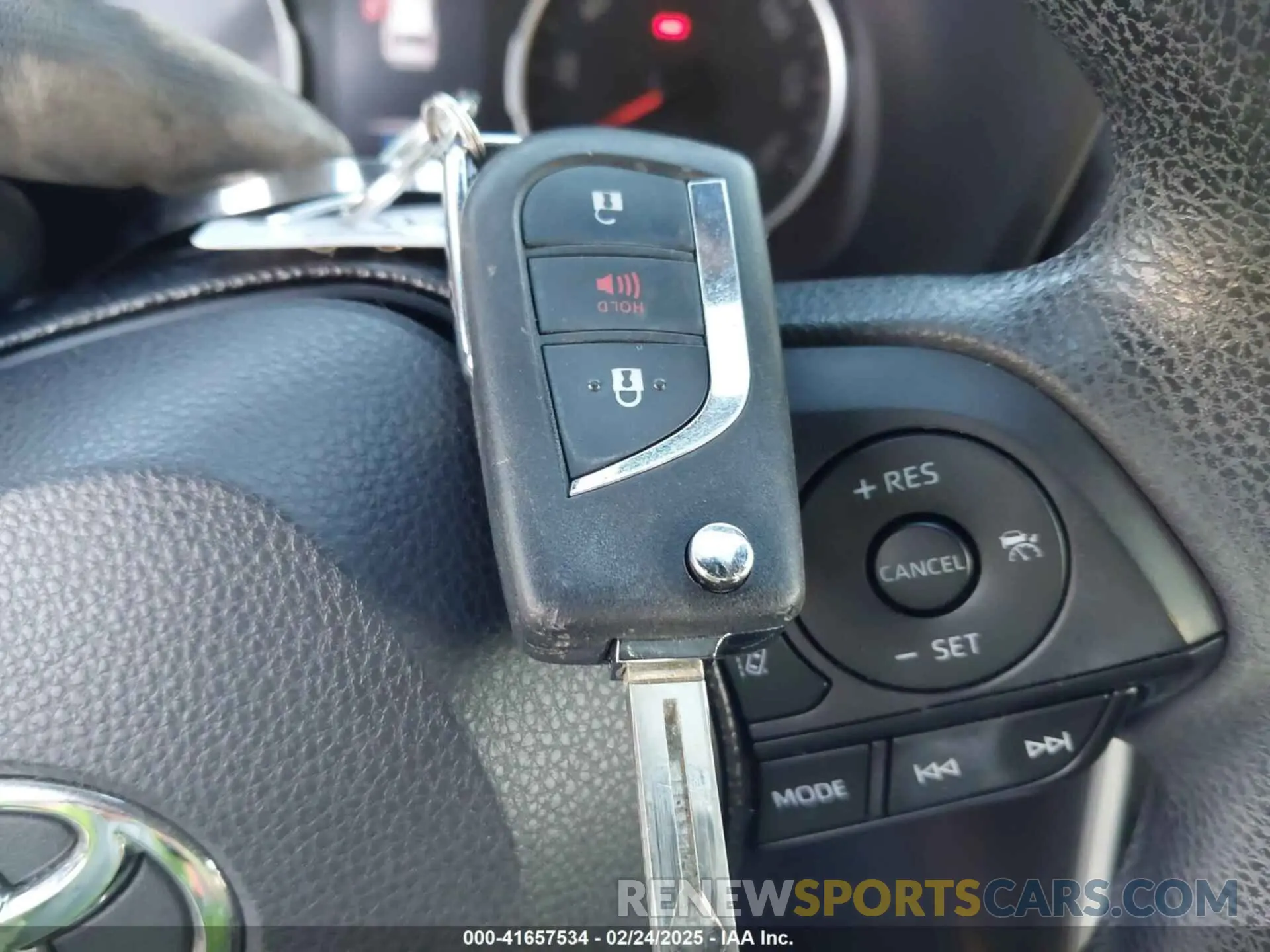 11 fotografías del automóvil dañado JTMH1RFV5KD037919 TOYOTA RAV4 2019