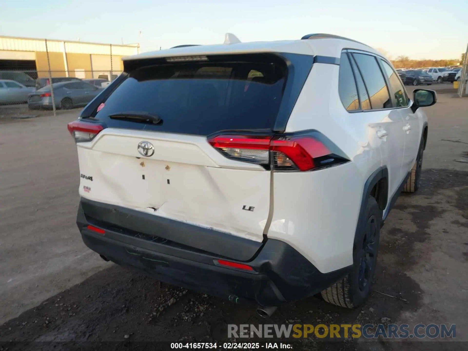 16 fotografías del automóvil dañado JTMH1RFV5KD037919 TOYOTA RAV4 2019