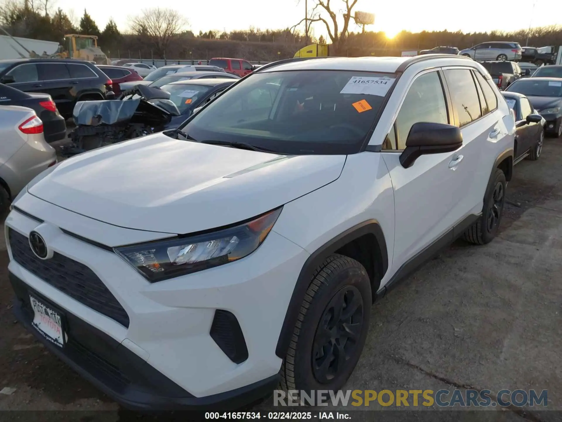2 fotografías del automóvil dañado JTMH1RFV5KD037919 TOYOTA RAV4 2019