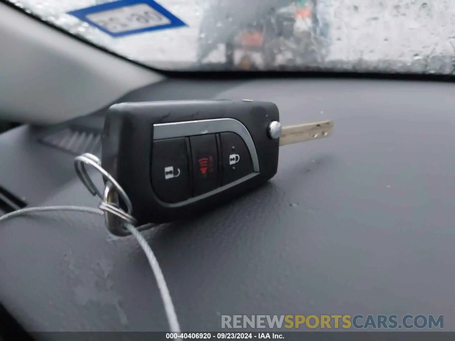 11 fotografías del automóvil dañado JTMH1RFV5KD501078 TOYOTA RAV4 2019