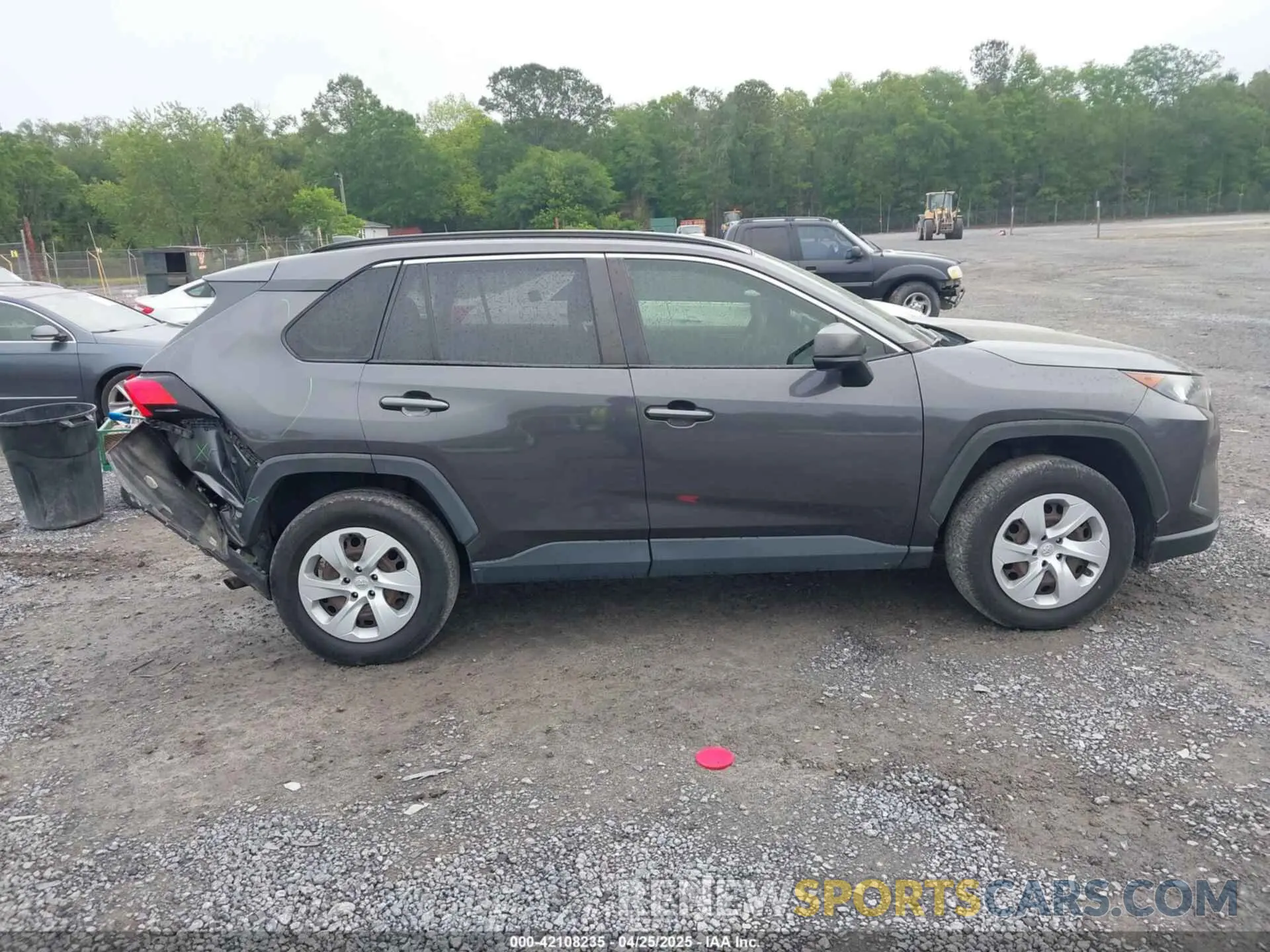 13 fotografías del automóvil dañado JTMH1RFV5KJ007238 TOYOTA RAV4 2019