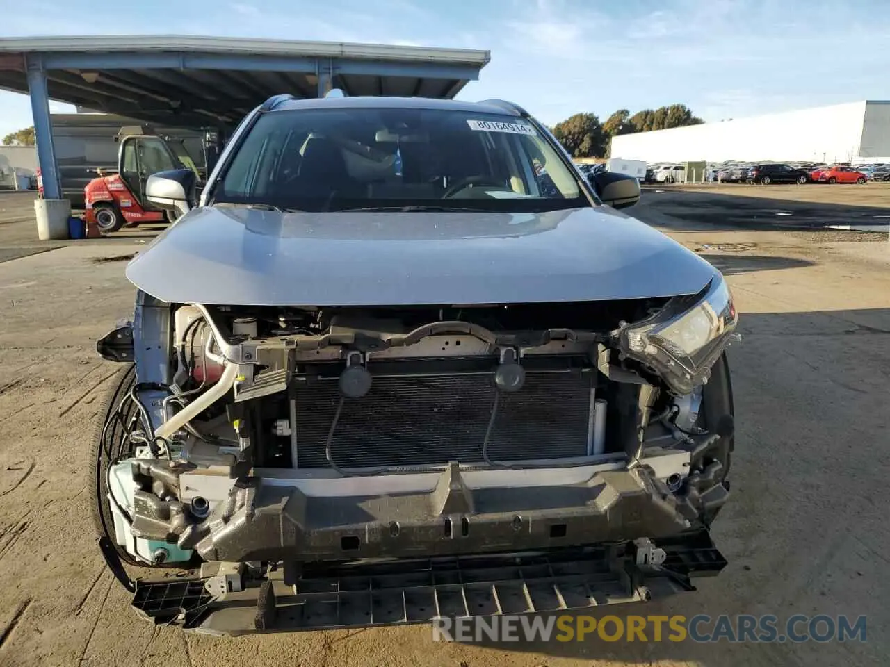 5 fotografías del automóvil dañado JTMH1RFV6KD002919 TOYOTA RAV4 2019