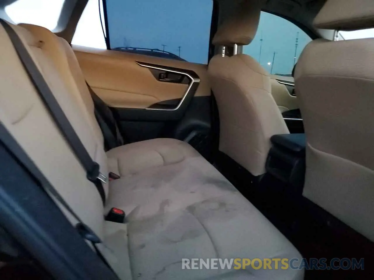11 fotografías del automóvil dañado JTMH1RFV7KD008020 TOYOTA RAV4 2019