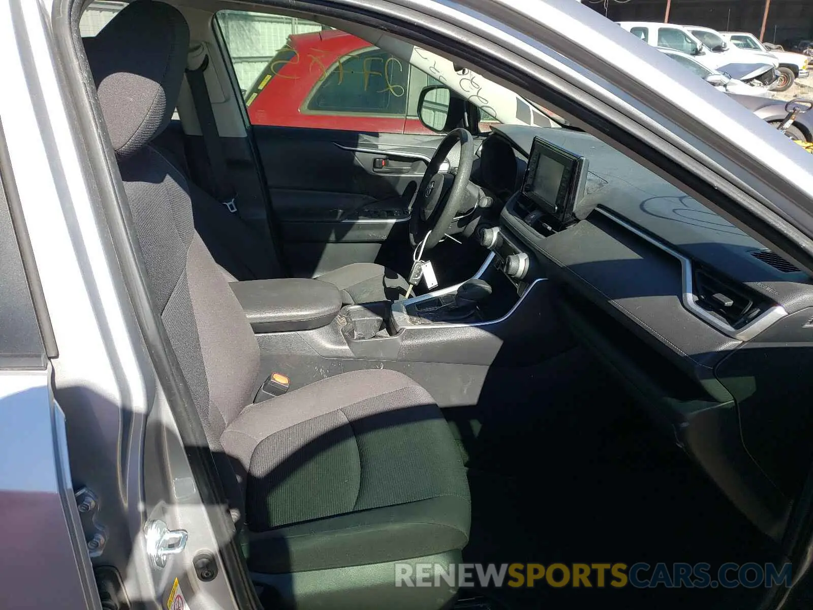 5 fotografías del automóvil dañado JTMH1RFV7KD500224 TOYOTA RAV4 2019