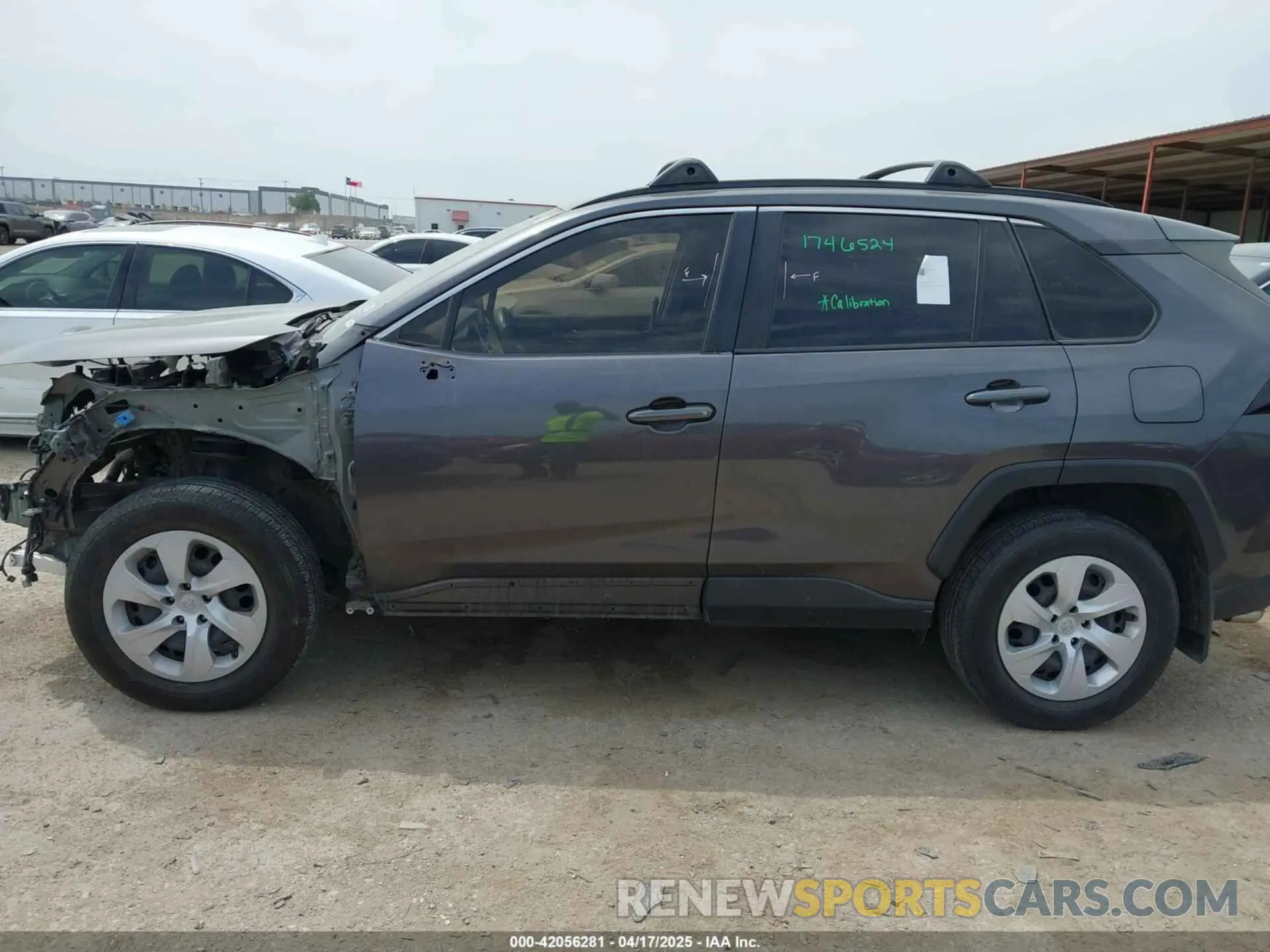 14 fotografías del automóvil dañado JTMH1RFV8KJ008304 TOYOTA RAV4 2019