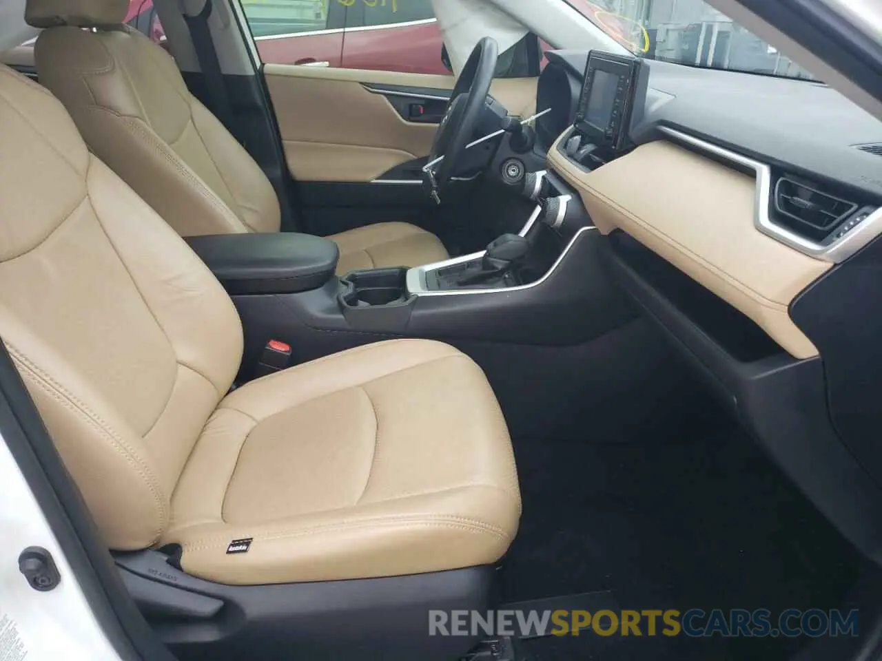 5 fotografías del automóvil dañado JTMH1RFV9KD008990 TOYOTA RAV4 2019