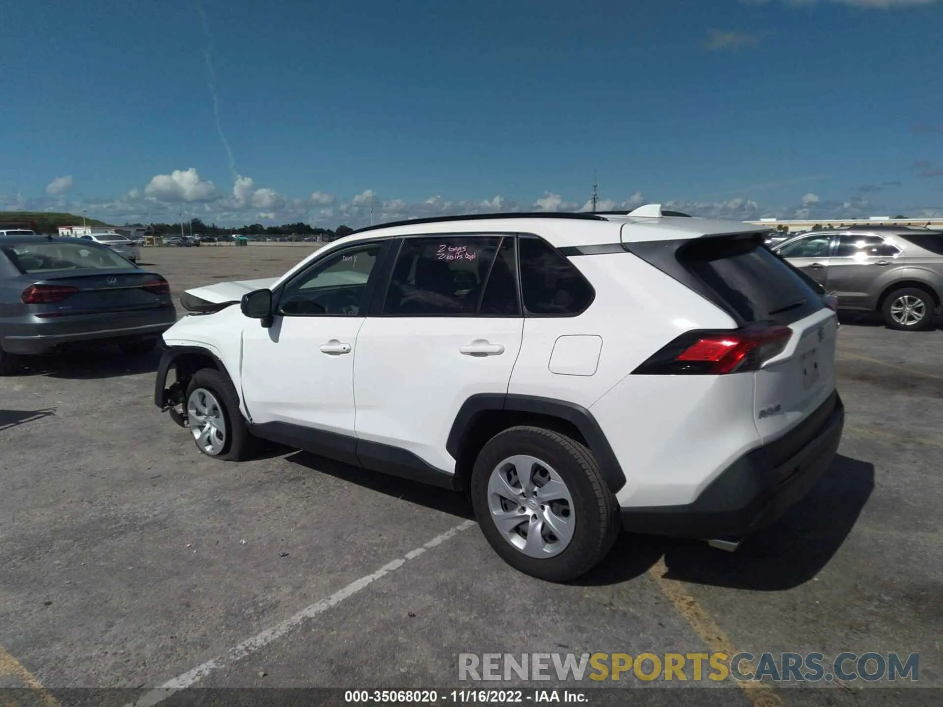 3 fotografías del automóvil dañado JTMH1RFV9KD514349 TOYOTA RAV4 2019