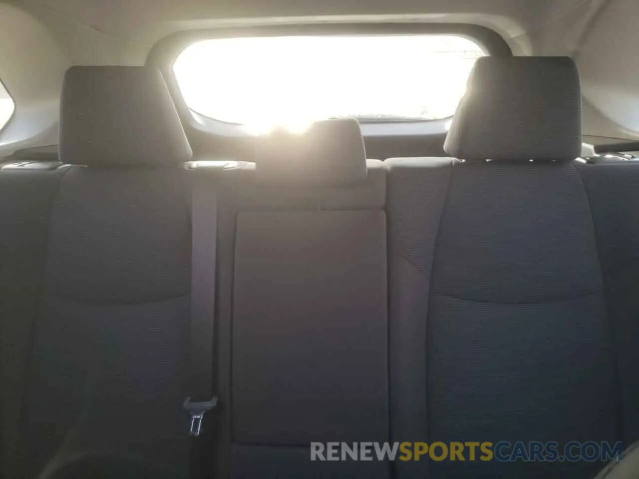 10 fotografías del automóvil dañado JTMK1RFV3KD040856 TOYOTA RAV4 2019