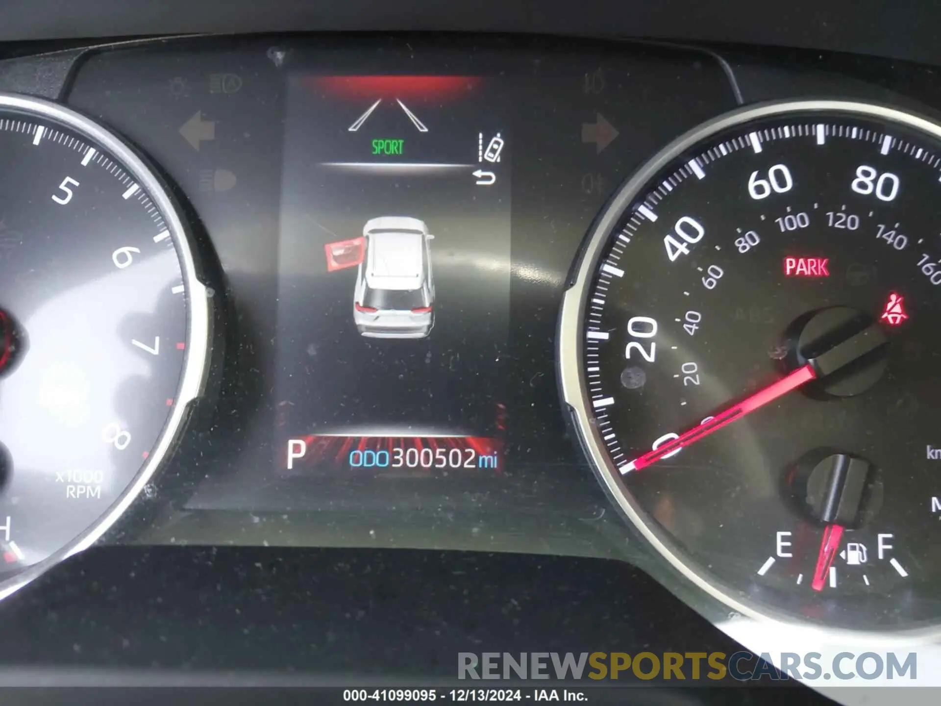 15 fotografías del automóvil dañado JTMK1RFV4KD030563 TOYOTA RAV4 2019