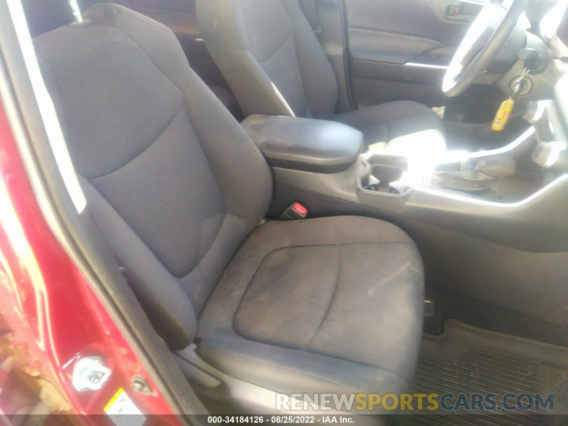 5 fotografías del automóvil dañado JTMK1RFV6KD004045 TOYOTA RAV4 2019