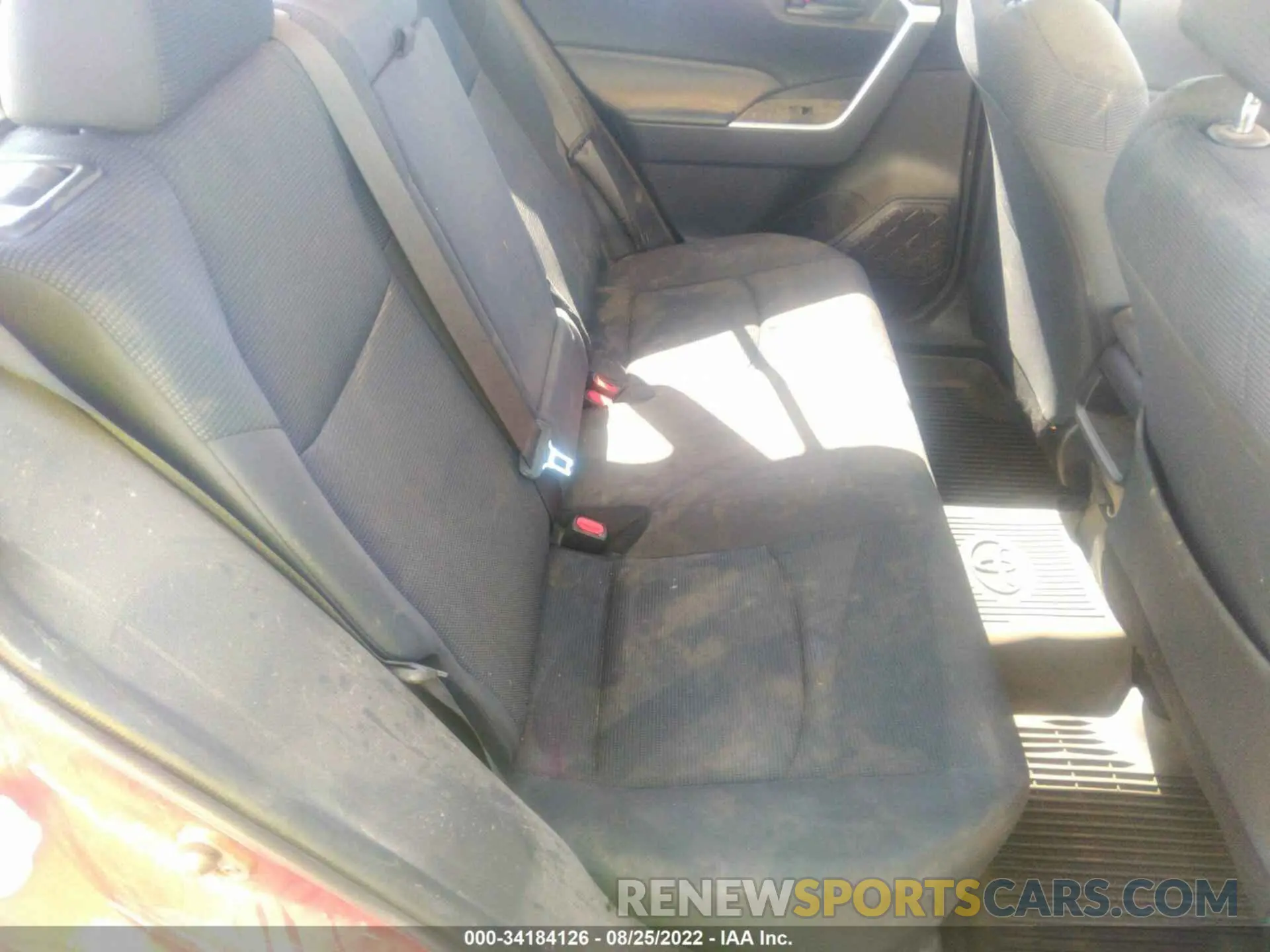 8 fotografías del automóvil dañado JTMK1RFV6KD004045 TOYOTA RAV4 2019