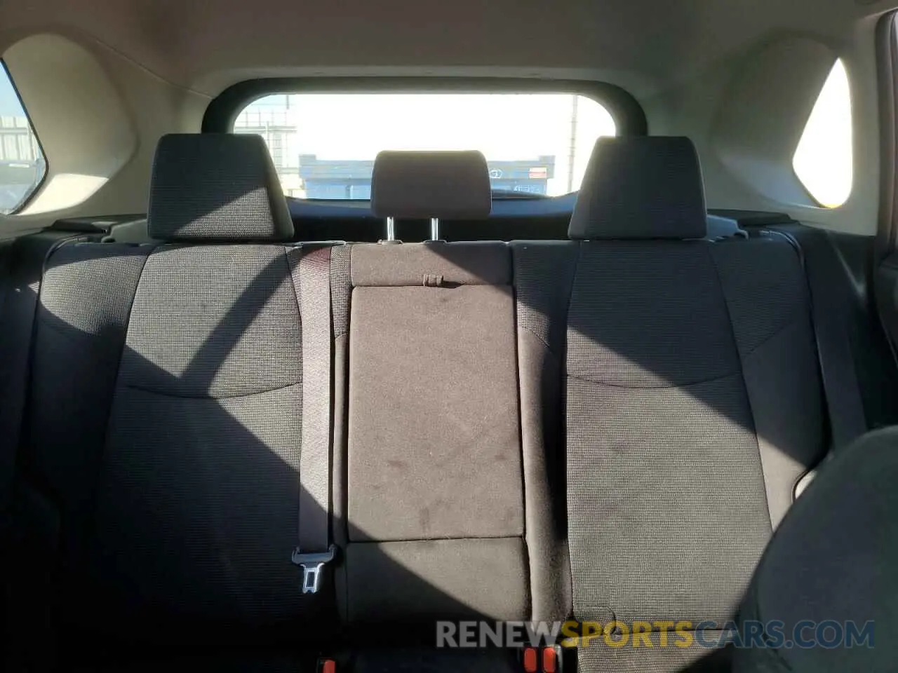10 fotografías del automóvil dañado JTMK1RFV7KD008315 TOYOTA RAV4 2019