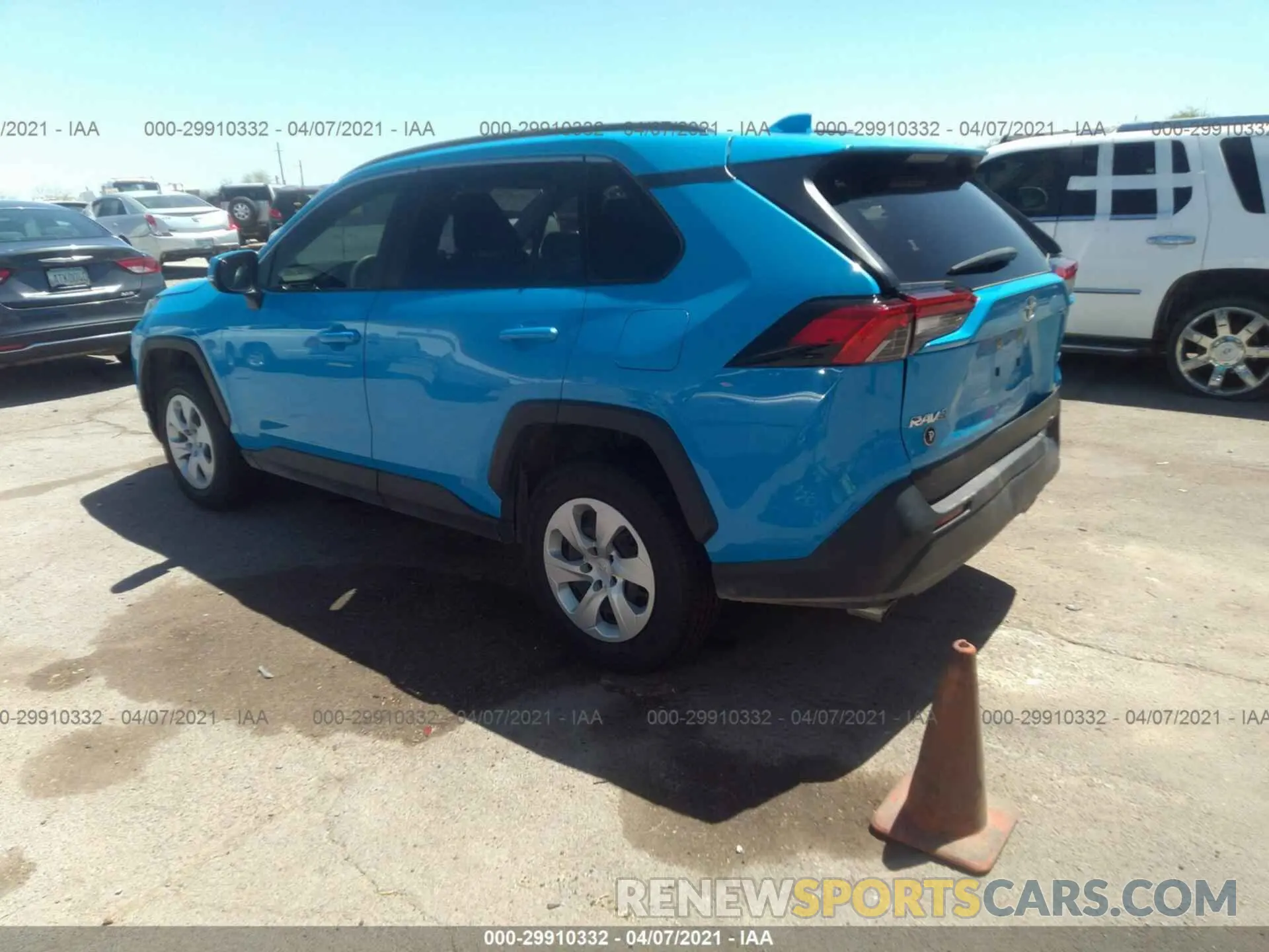 3 fotografías del automóvil dañado JTMK1RFV7KJ004234 TOYOTA RAV4 2019
