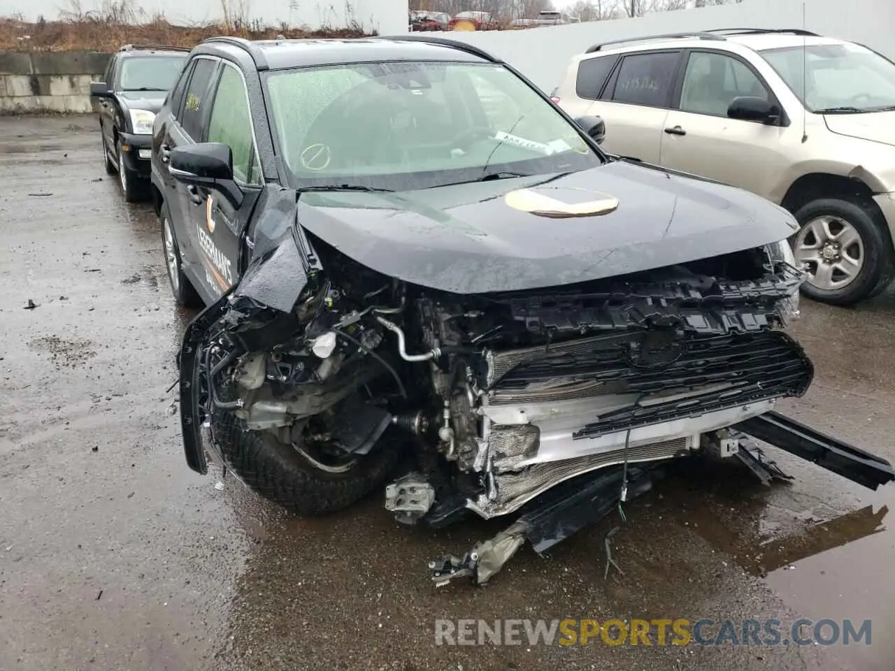 1 fotografías del automóvil dañado JTMMWRFV2KD008099 TOYOTA RAV4 2019