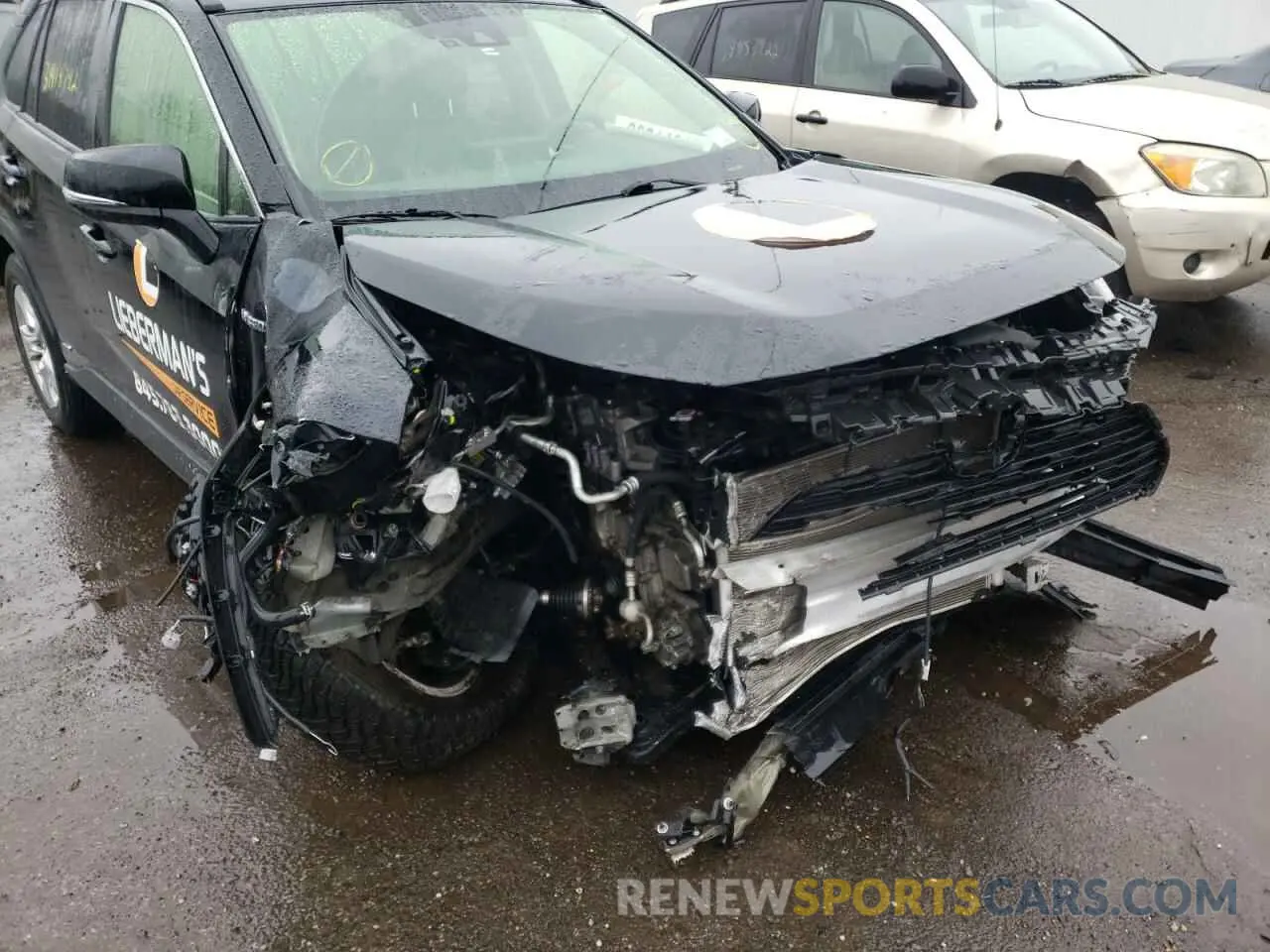 9 fotografías del automóvil dañado JTMMWRFV2KD008099 TOYOTA RAV4 2019