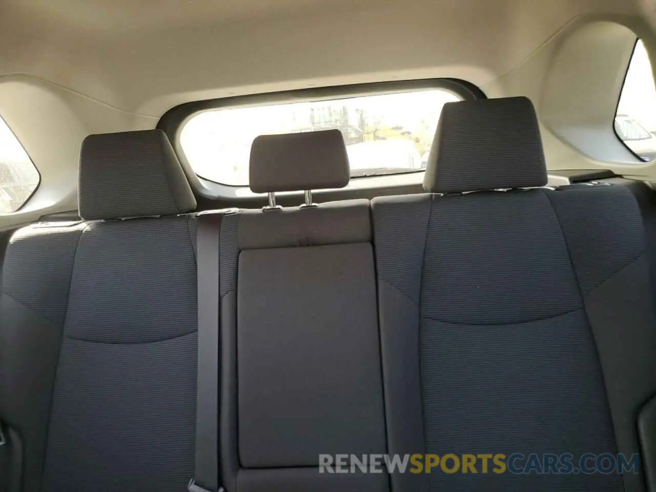 10 fotografías del automóvil dañado JTMMWRFV2KD026490 TOYOTA RAV4 2019