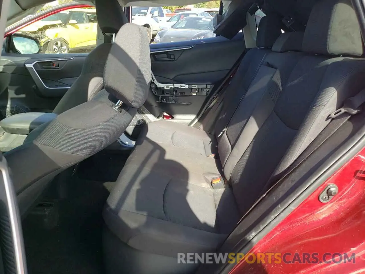 10 fotografías del automóvil dañado JTMMWRFV2KD501247 TOYOTA RAV4 2019