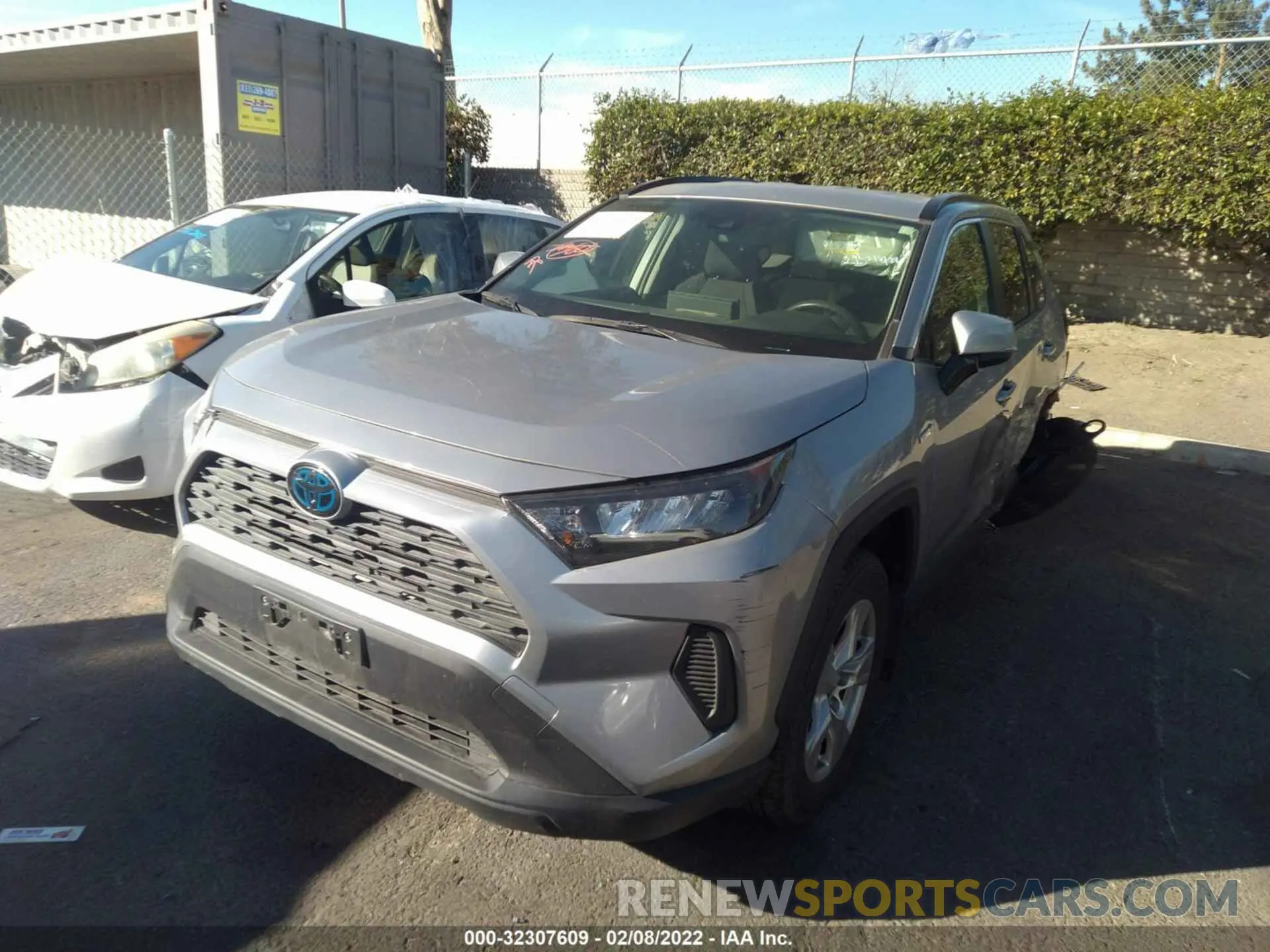 2 fotografías del automóvil dañado JTMMWRFV9KD503822 TOYOTA RAV4 2019