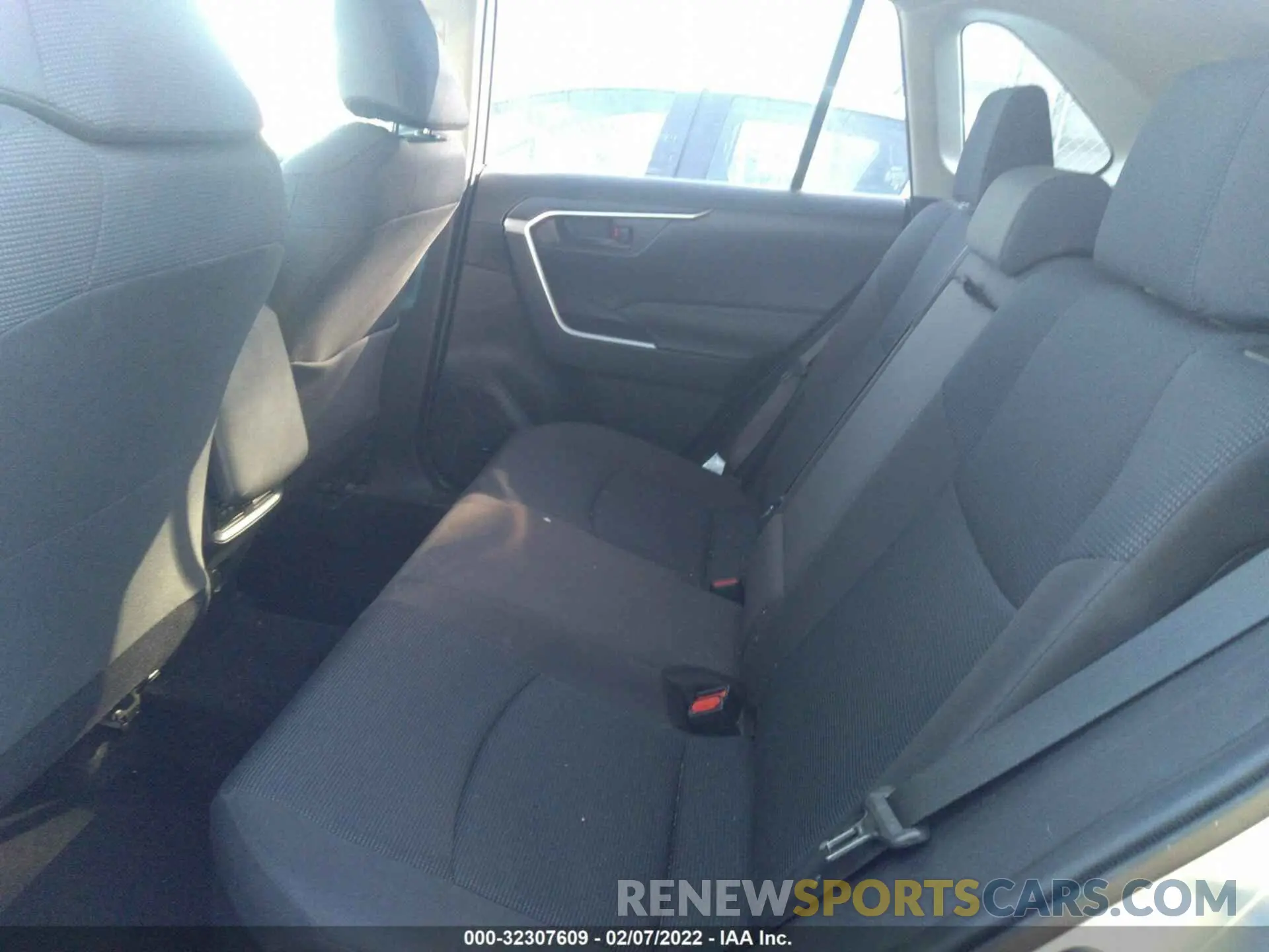 8 fotografías del automóvil dañado JTMMWRFV9KD503822 TOYOTA RAV4 2019