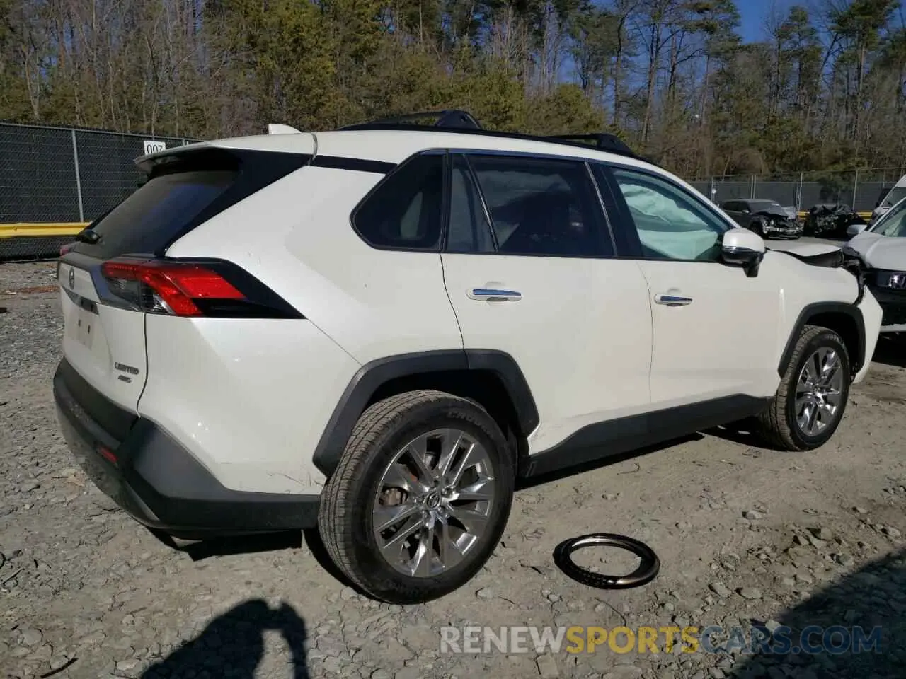 3 fotografías del automóvil dañado JTMN1RFV0KD014972 TOYOTA RAV4 2019