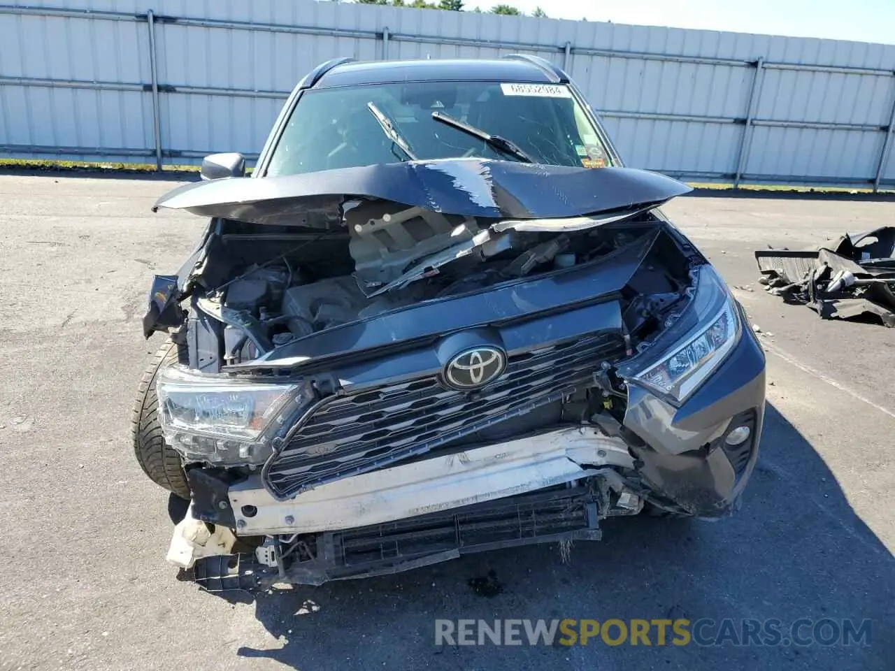 5 fotografías del automóvil dañado JTMN1RFV0KD521614 TOYOTA RAV4 2019