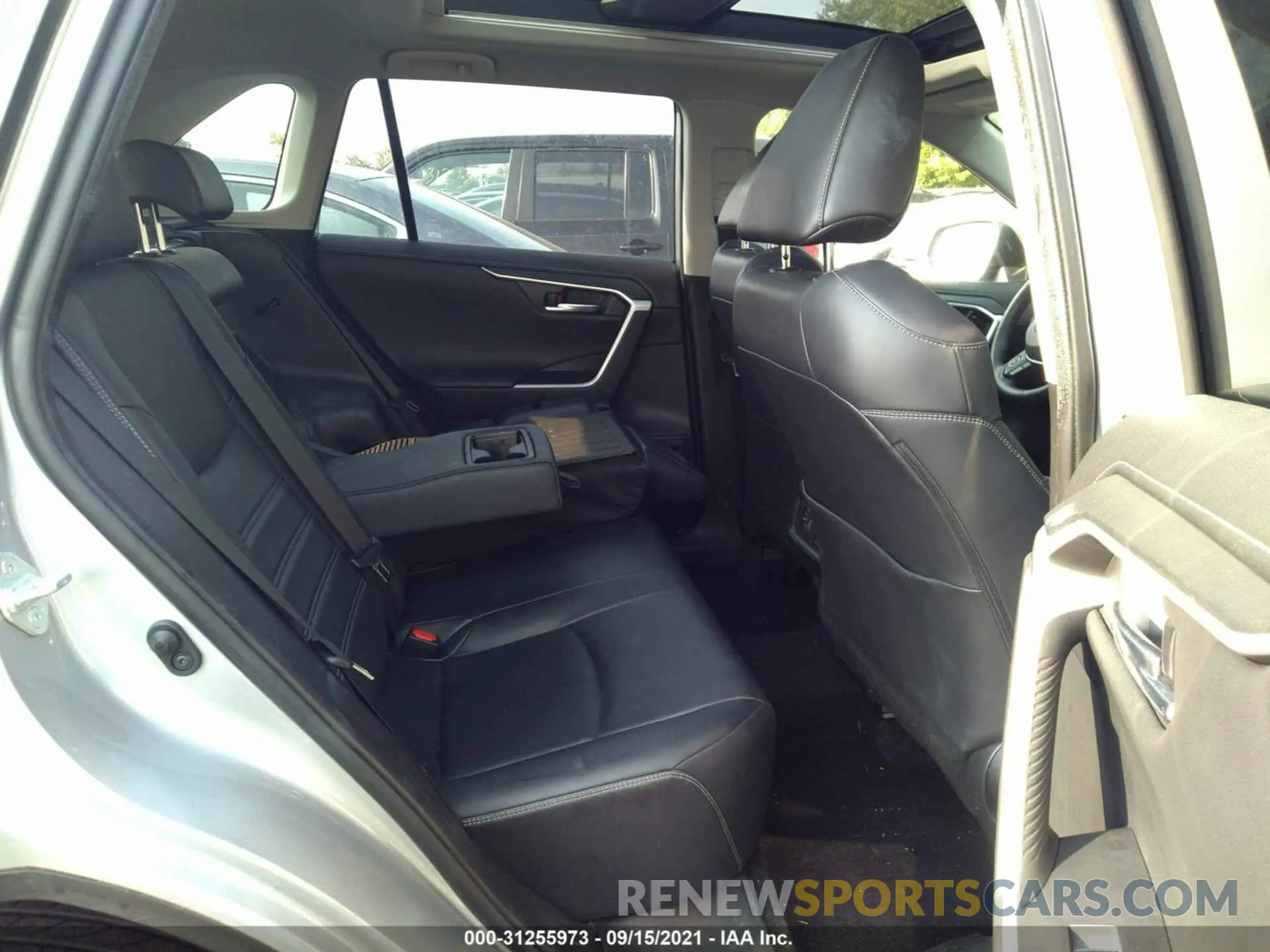 8 fotografías del automóvil dañado JTMN1RFV0KD522861 TOYOTA RAV4 2019