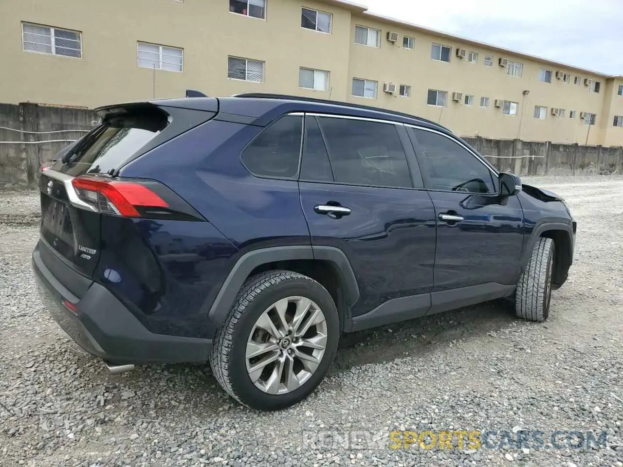 3 fotografías del automóvil dañado JTMN1RFV3KD519307 TOYOTA RAV4 2019