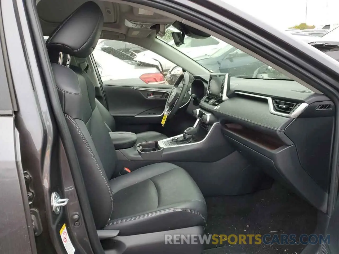 5 fotografías del automóvil dañado JTMN1RFV3KJ004616 TOYOTA RAV4 2019