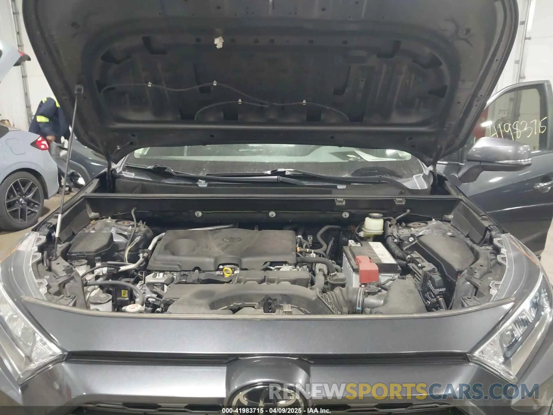 10 fotografías del automóvil dañado JTMN1RFV4KD027417 TOYOTA RAV4 2019