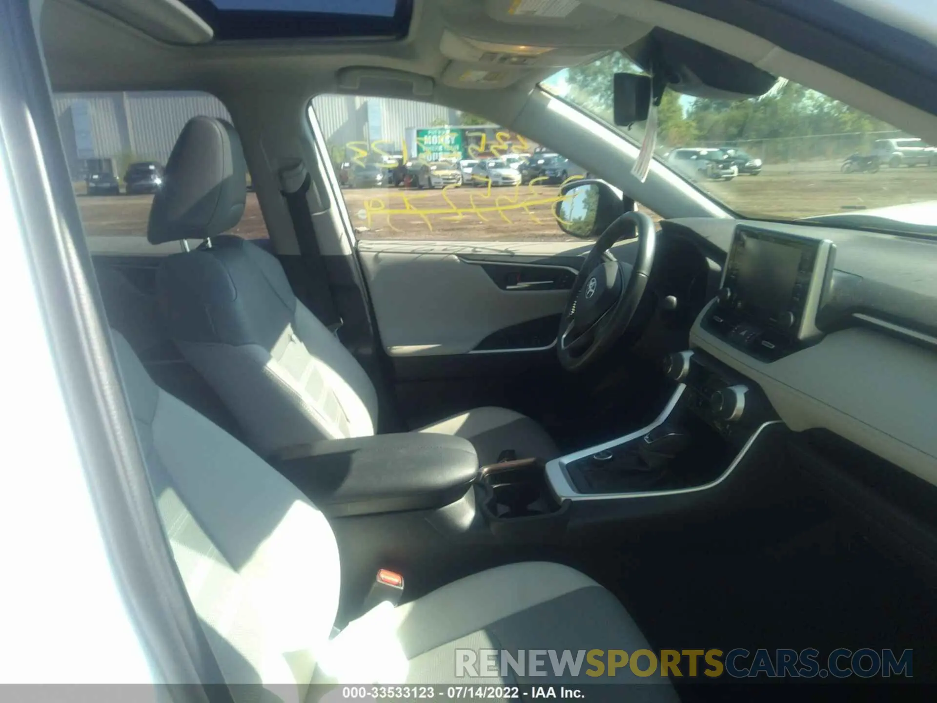 5 fotografías del automóvil dañado JTMN1RFV6KD511167 TOYOTA RAV4 2019