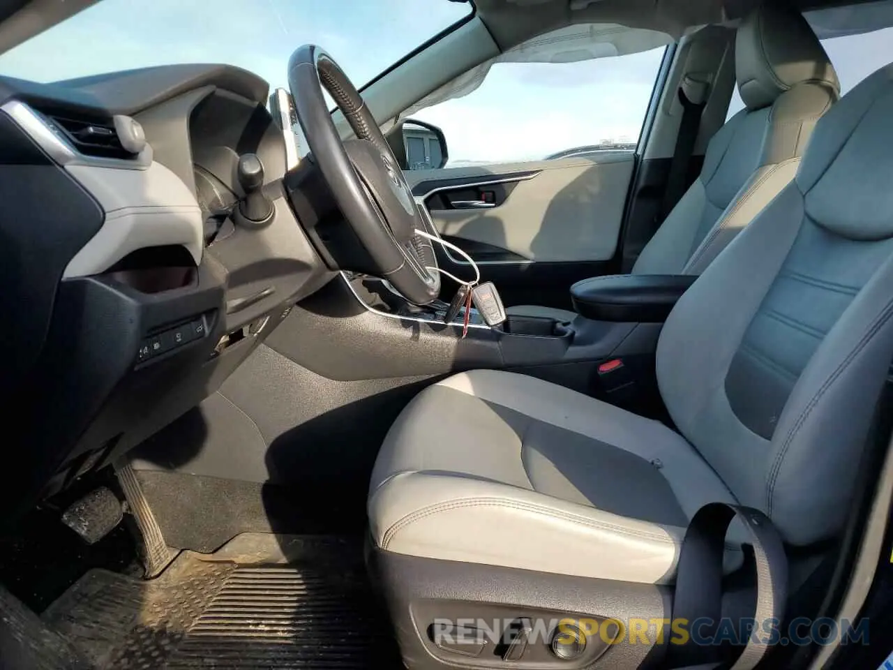 7 fotografías del automóvil dañado JTMN1RFV7KD011566 TOYOTA RAV4 2019
