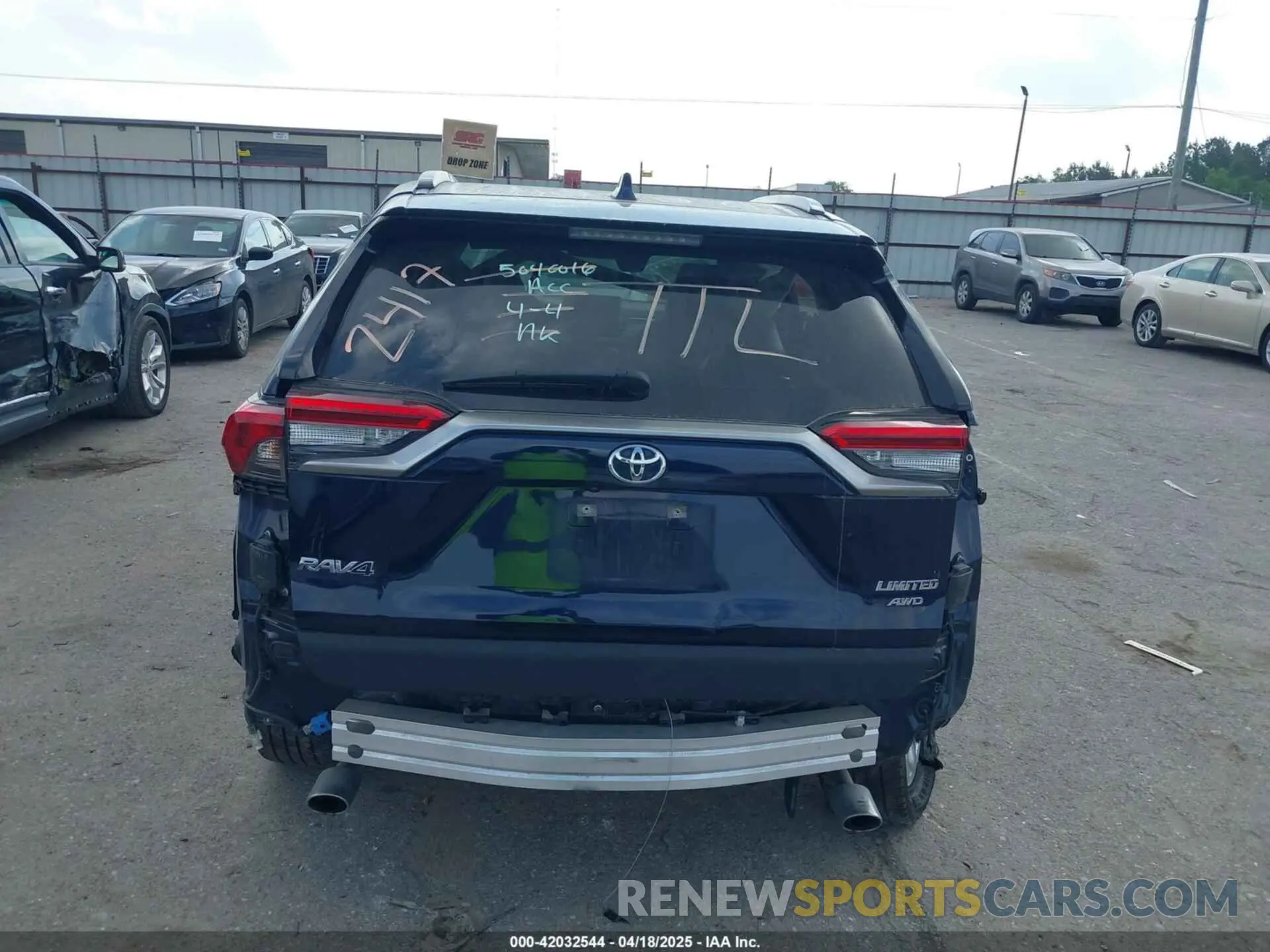17 fotografías del automóvil dañado JTMN1RFV7KD523098 TOYOTA RAV4 2019