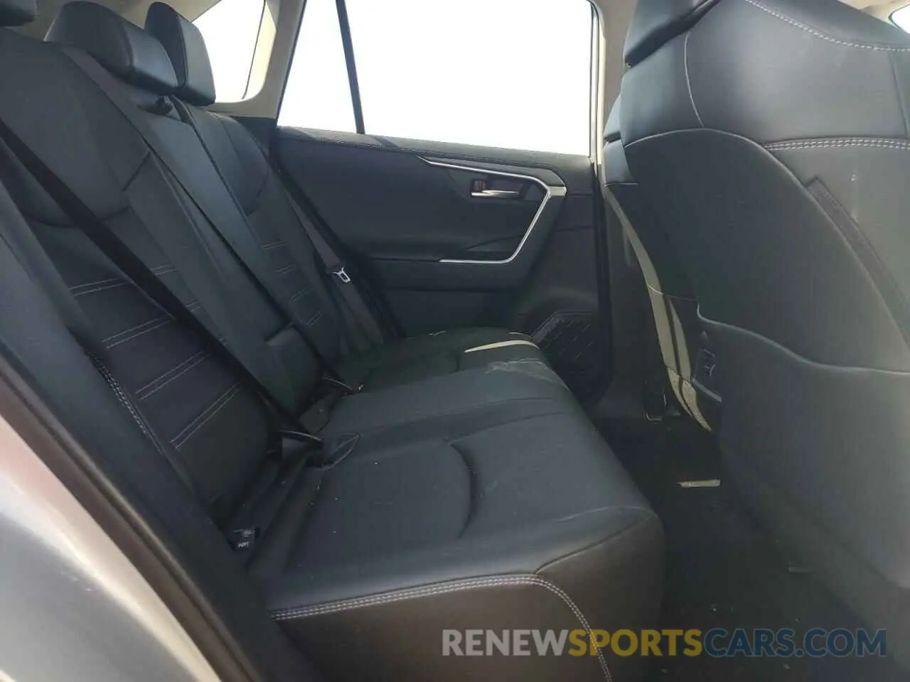 10 fotografías del automóvil dañado JTMN1RFV9KD520204 TOYOTA RAV4 2019