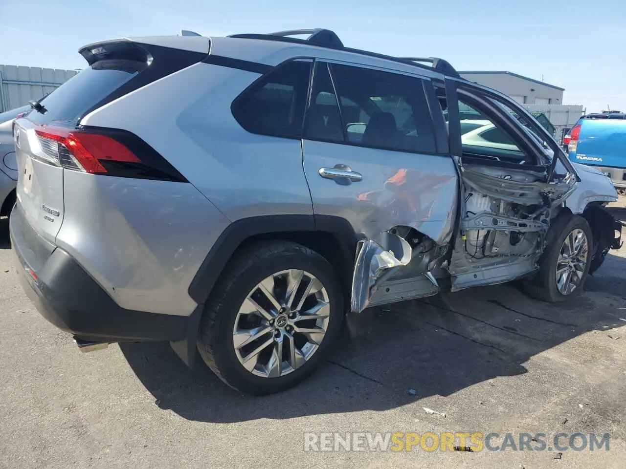 3 fotografías del automóvil dañado JTMN1RFV9KD520204 TOYOTA RAV4 2019