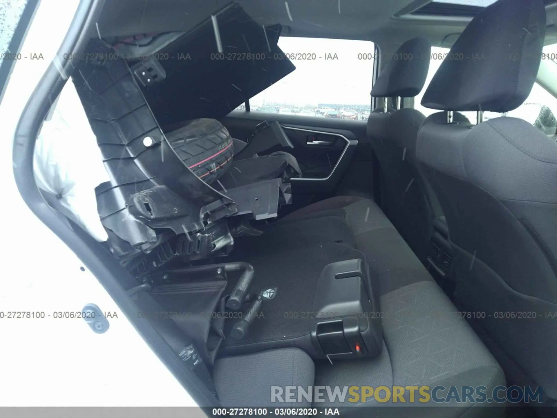 8 fotografías del automóvil dañado JTMP1RFV0KD045292 TOYOTA RAV4 2019