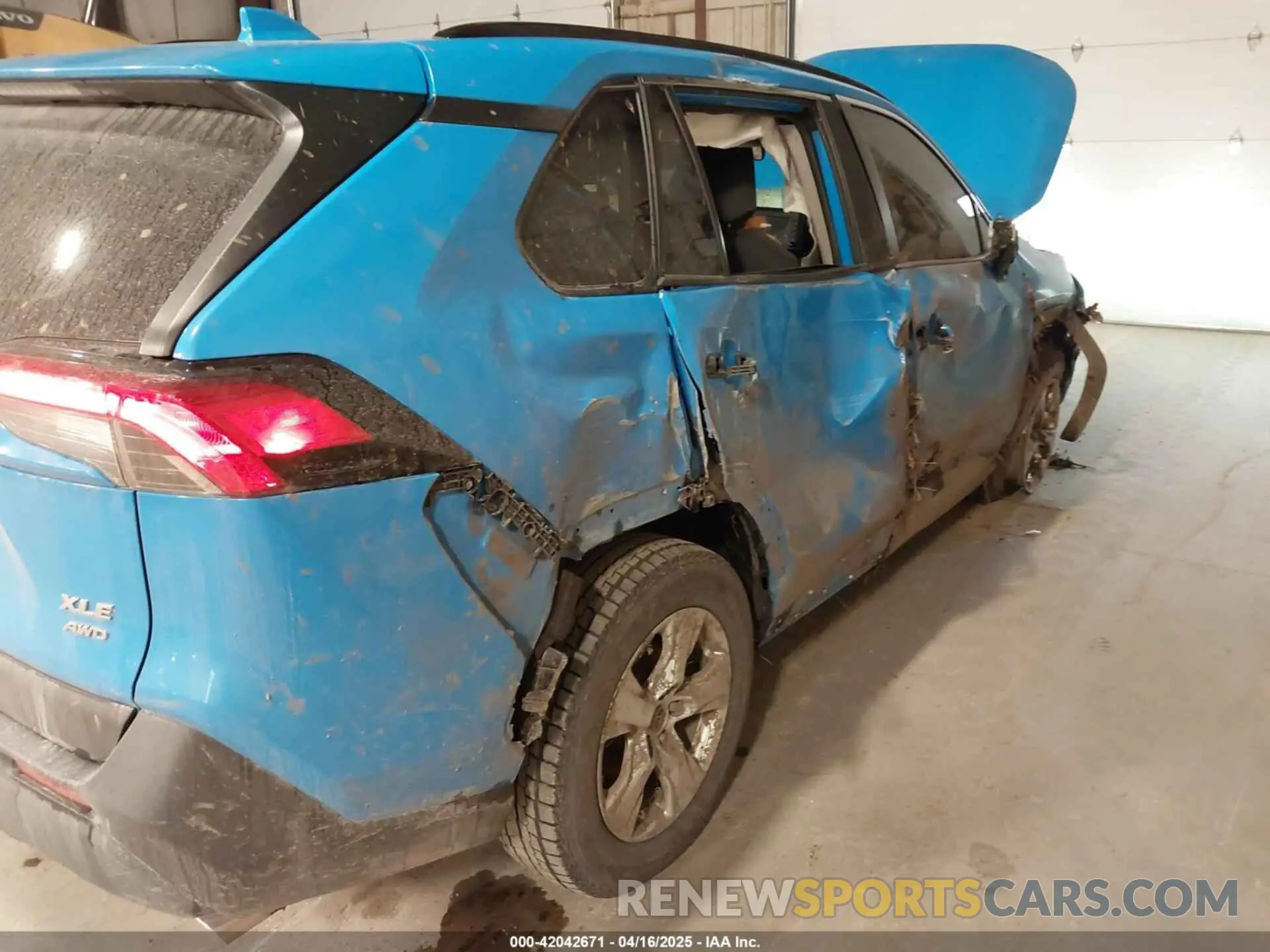 6 fotografías del automóvil dañado JTMP1RFV1KD030090 TOYOTA RAV4 2019