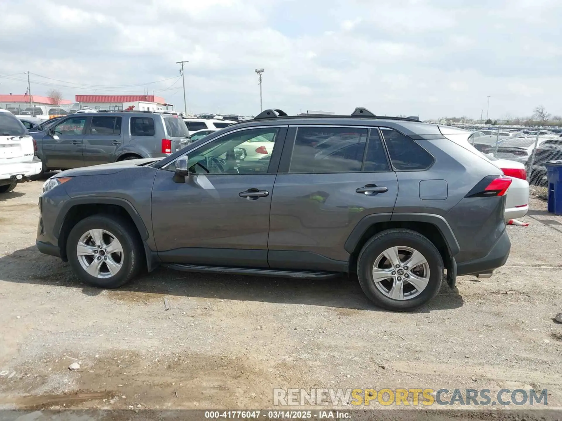 14 fotografías del automóvil dañado JTMP1RFV1KD501607 TOYOTA RAV4 2019