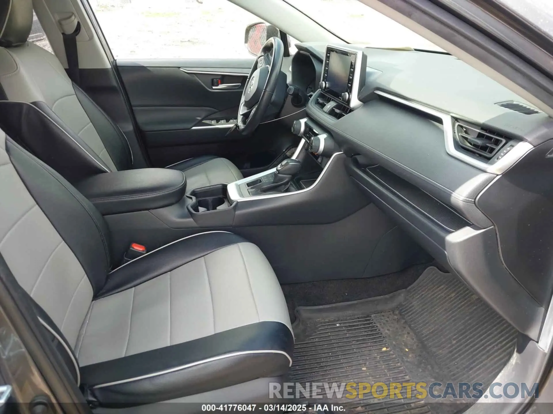 5 fotografías del automóvil dañado JTMP1RFV1KD501607 TOYOTA RAV4 2019