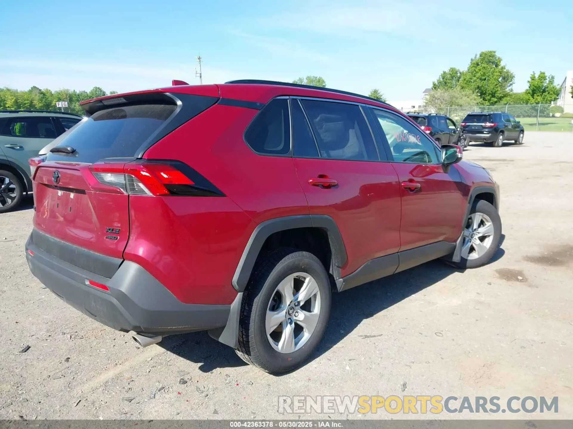 4 fotografías del automóvil dañado JTMP1RFV1KD521730 TOYOTA RAV4 2019