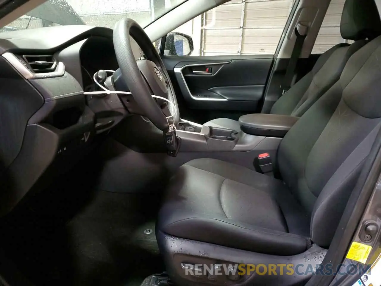 7 fotografías del automóvil dañado JTMP1RFV2KD006820 TOYOTA RAV4 2019
