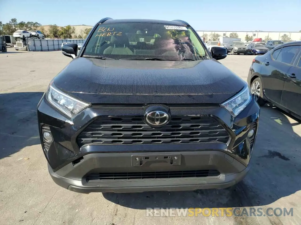 5 fotografías del automóvil dañado JTMP1RFV2KD011564 TOYOTA RAV4 2019