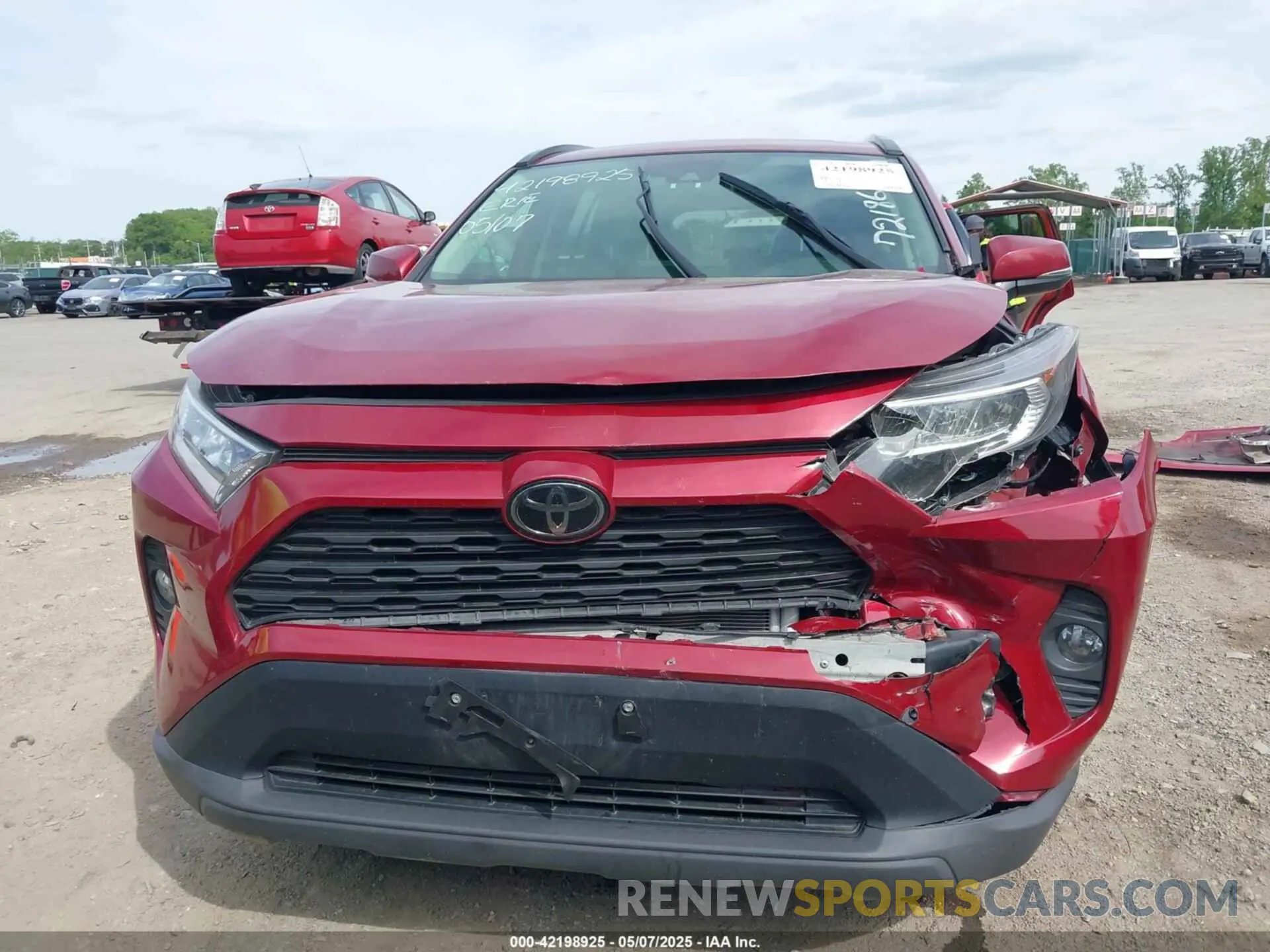 12 fotografías del automóvil dañado JTMP1RFV2KD021348 TOYOTA RAV4 2019