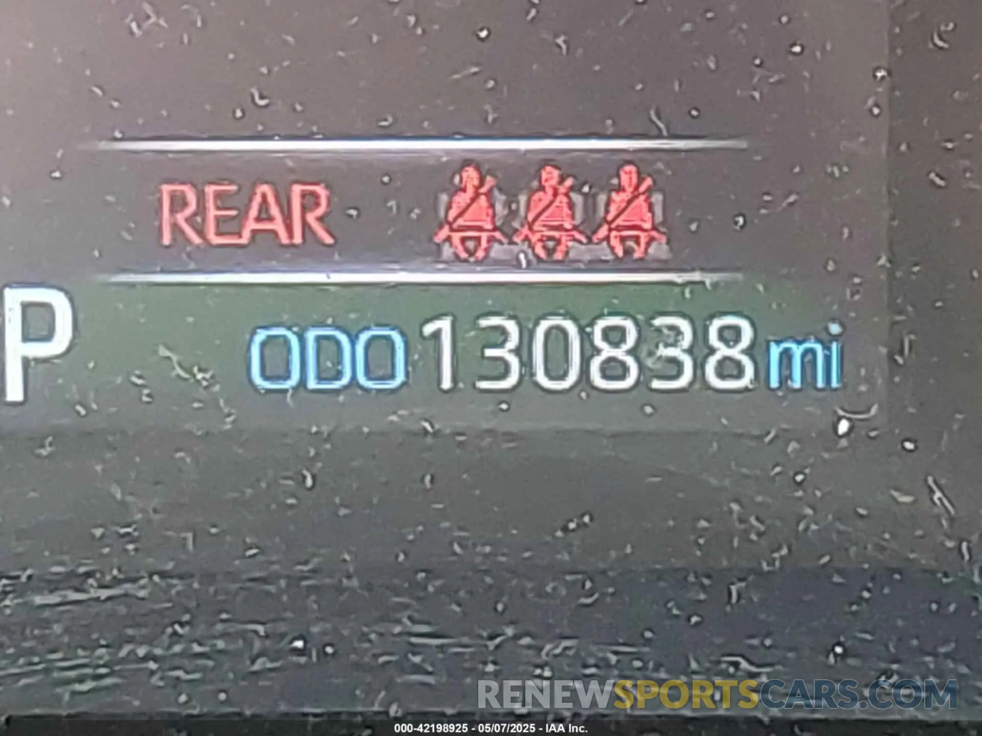15 fotografías del automóvil dañado JTMP1RFV2KD021348 TOYOTA RAV4 2019