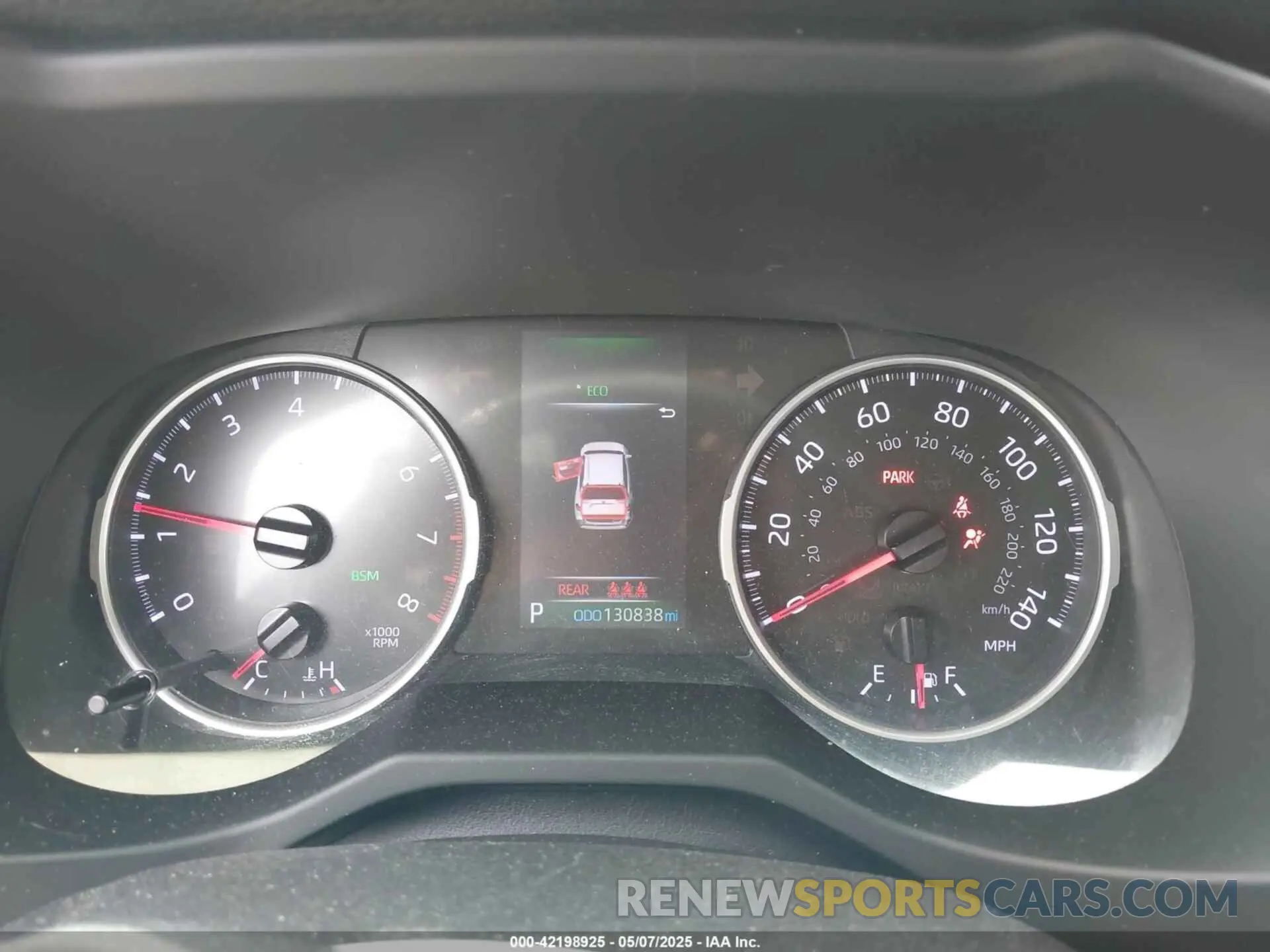 7 fotografías del automóvil dañado JTMP1RFV2KD021348 TOYOTA RAV4 2019